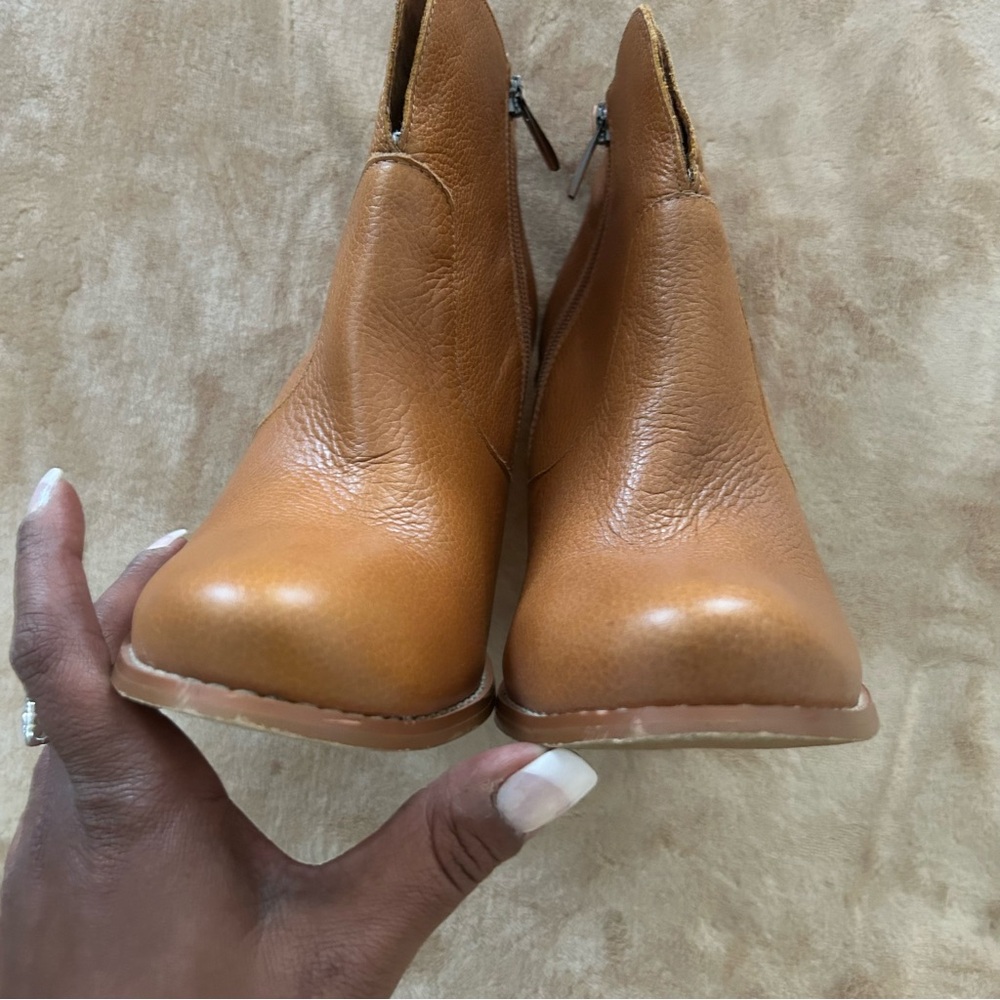Chinese Laundry Raylin Booties - Picture 5 of 8